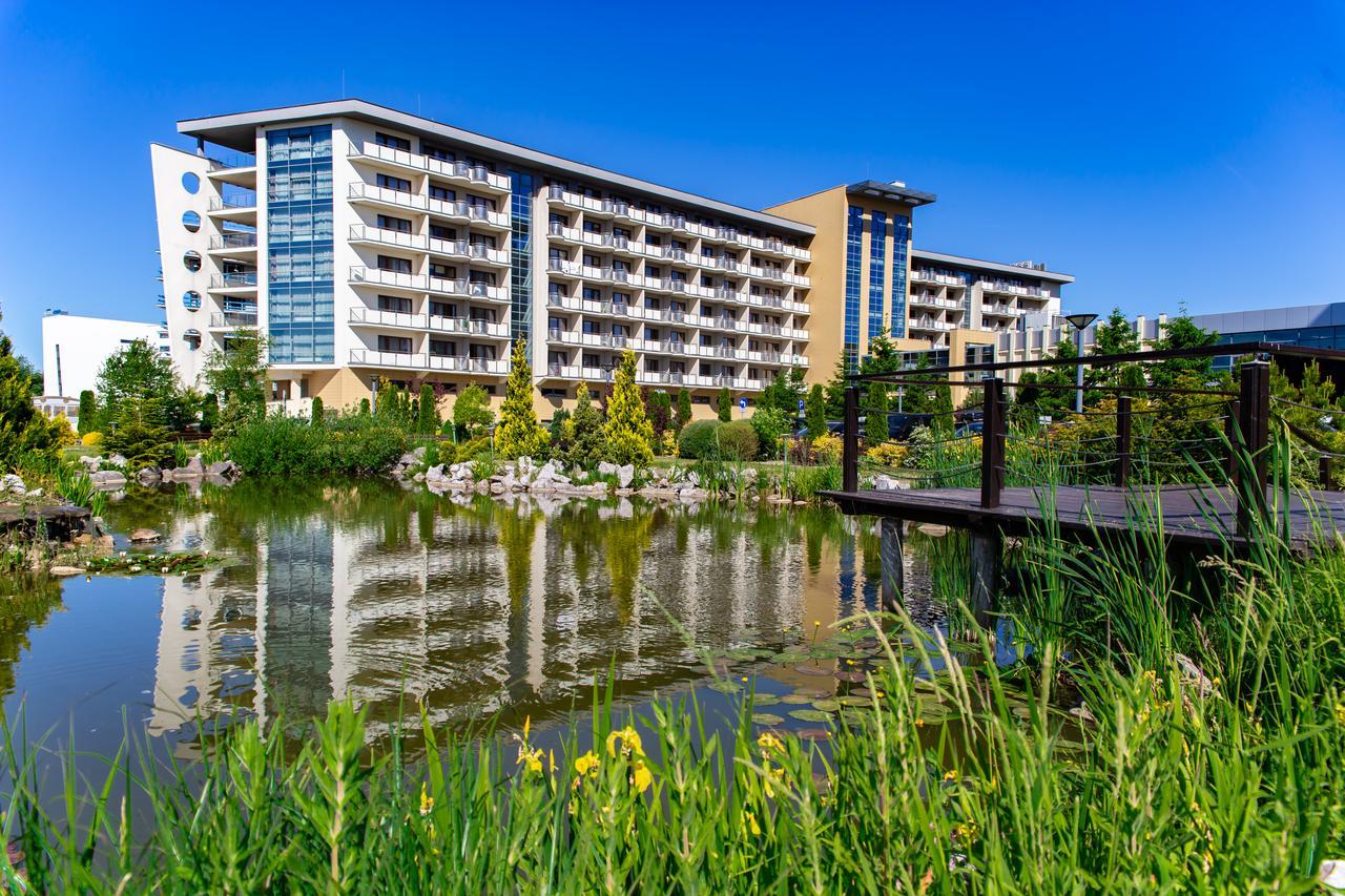 Apartamenty Promenada-Arka Колобжег Экстерьер фото